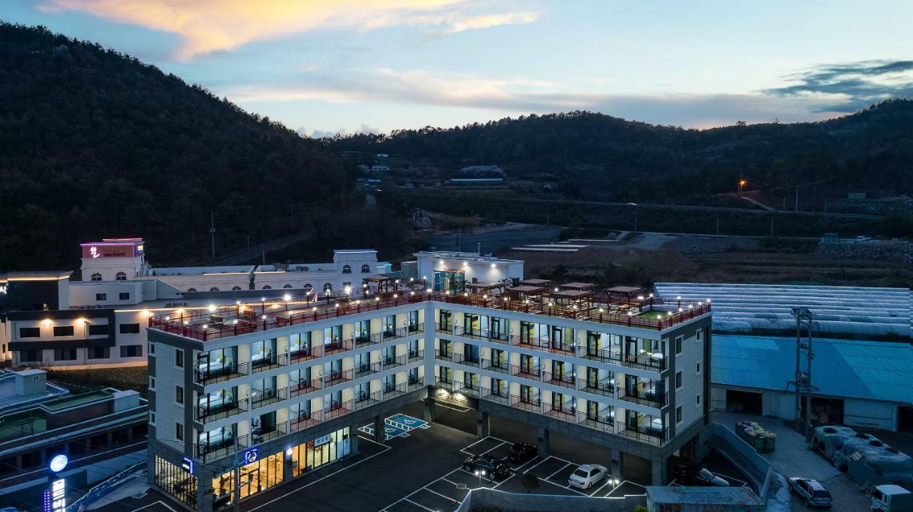 Gold Beach Resort Josu Exteriér fotografie